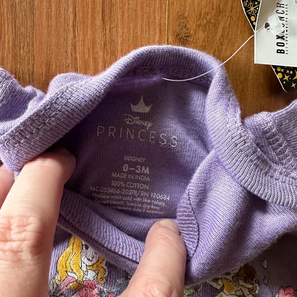 Disney Princess Onesie size 0-3 months NWT New Box Lunch - Picture 5 of 6